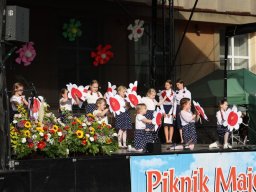 b_1024_768_0_00_images_2023_2024_WYDARZENIA_GMINNY_3MAJA_438146248_993461502787622_5151927684317122622_n